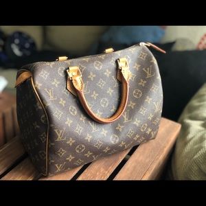 Louis Vuitton Speedy 30